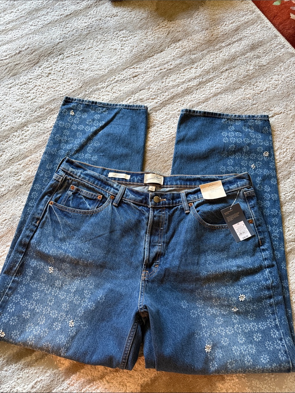 Universal Thread 90s Baggy Blue Denim Jeans with White Floral Print NWT